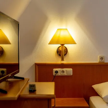 Gaestehaus Am Weissen Turm Rothenburg ob der Tauber