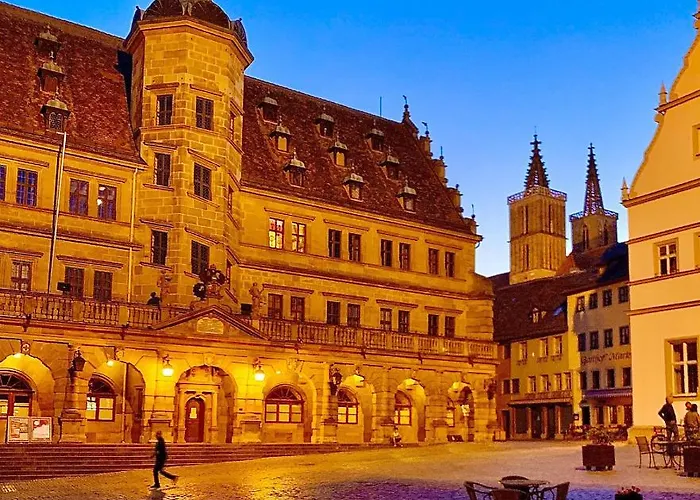 Am Weissen Turm فندق روتنبورغ أوب در تاوبر