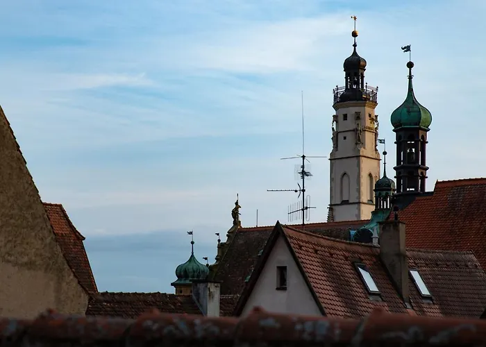 Am Weissen Turm 2*