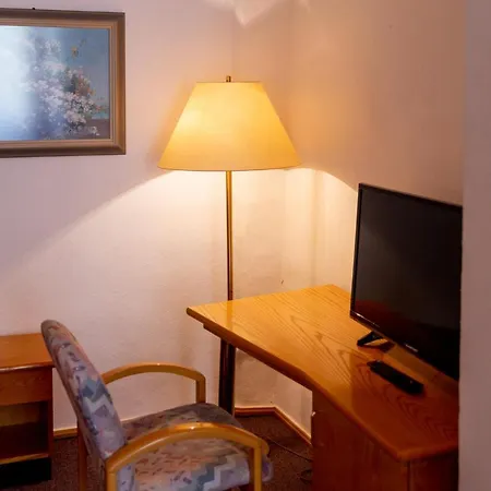 Hotel-restaurant Am Weissen Turm Self Check-in Hotel 2*