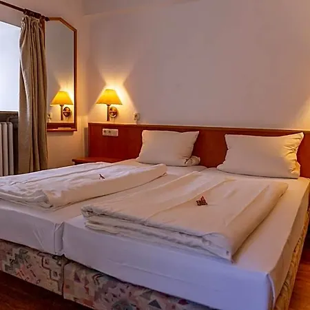 Hotel-restaurant Am Weissen Turm Self Check-in روتنبورغ أوب در تاوبر