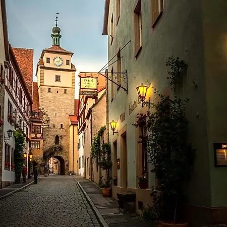 Hotel-restaurant Am Weissen Turm Self Check-in روتنبورغ أوب در تاوبر