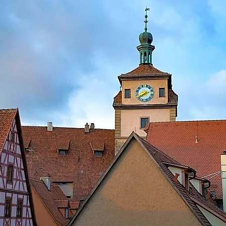 Am Weißen Turm Self Check-in Hotel