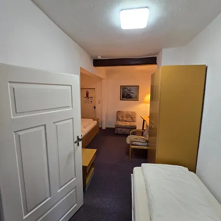 Hotel-restaurant Am Weissen Turm Self Check-in מלון רוטנבורג אוב דר טאובר